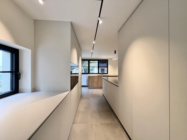 Buitengewoon huis - te huur - 1150 Woluwe-Saint-Pierre - #7218818-9