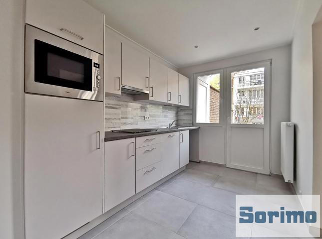 Studio - à louer - 1200 Woluwe-Saint-Lambert - #7736655-3