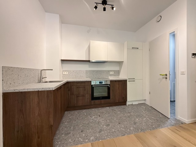 Appartement - te huur - 1200 Woluwe-Saint-Lambert - #7737132-2