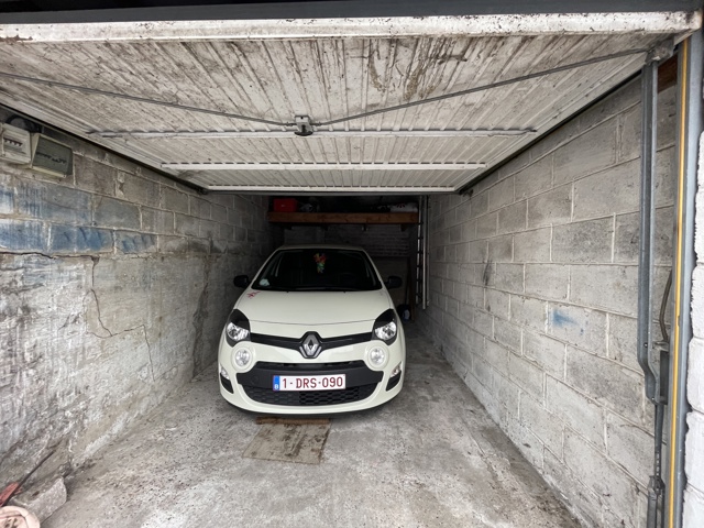 Closed garage - for sale - 1300 Wavre
