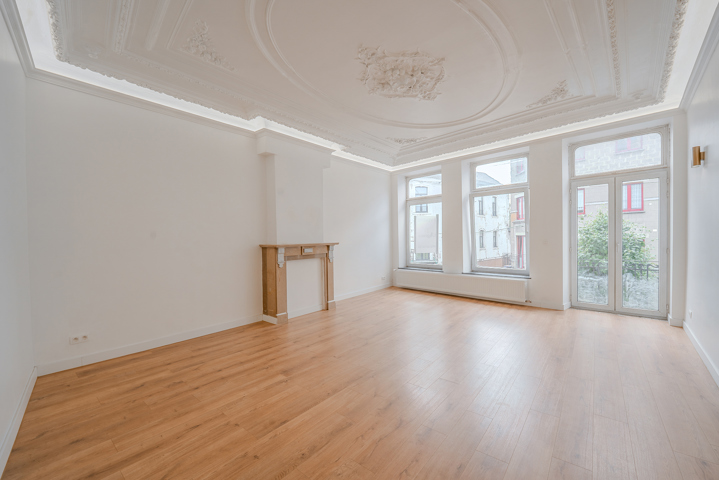 Uitzonderlijk appartement - te koop - 6200 Châtelet