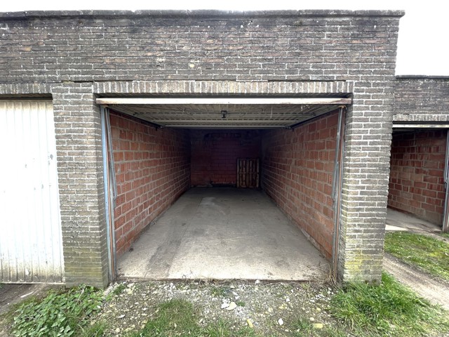 Garagebox in het centrum.