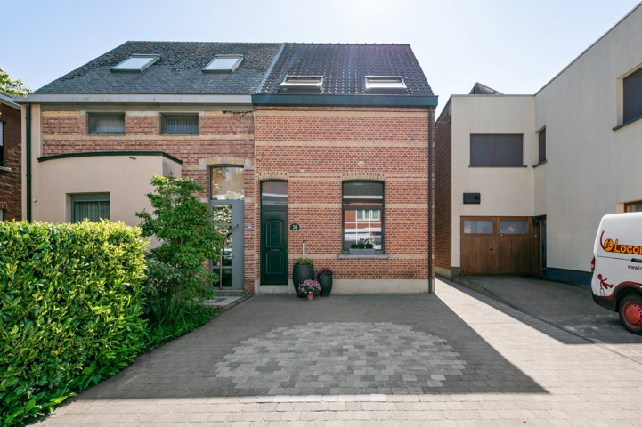 Half-open bebouwing op toplocatie