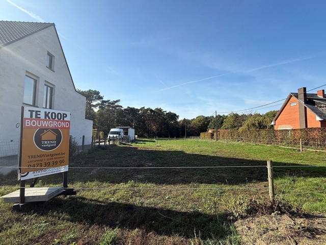 Bouwgrond halfopen bebouwing.