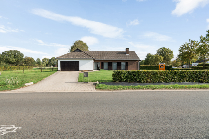 Landelijk gelegen laagbouwwoning.