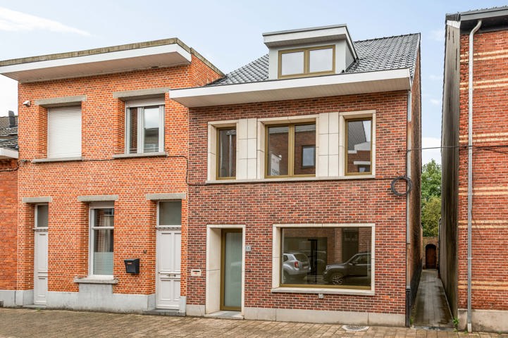 Energiezuinig en duurzaam gerenoveerde stadswoning. Energiezuinig en duurzaam gerenoveerde stadswoning.