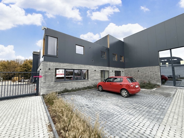 Rez commercial - à louer - 5140 Sombreffe