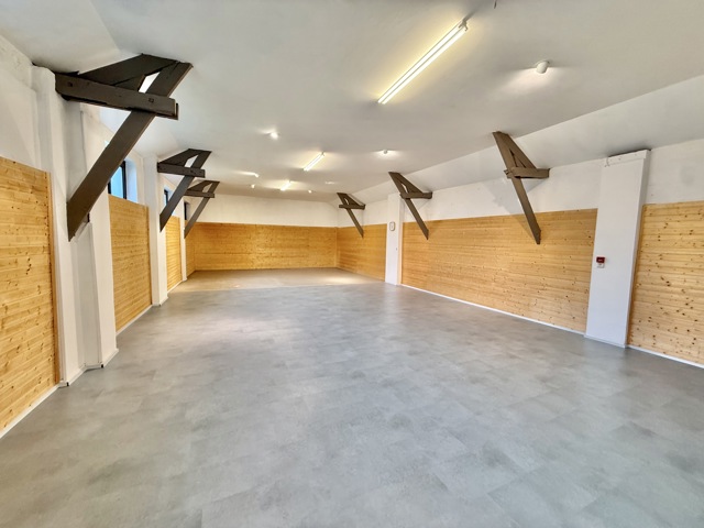 Commercial groundfloor - for rent - 1360 Perwez