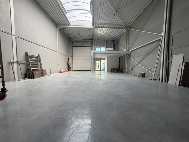 Industrial for rent Sint-Pieters-Leeuw