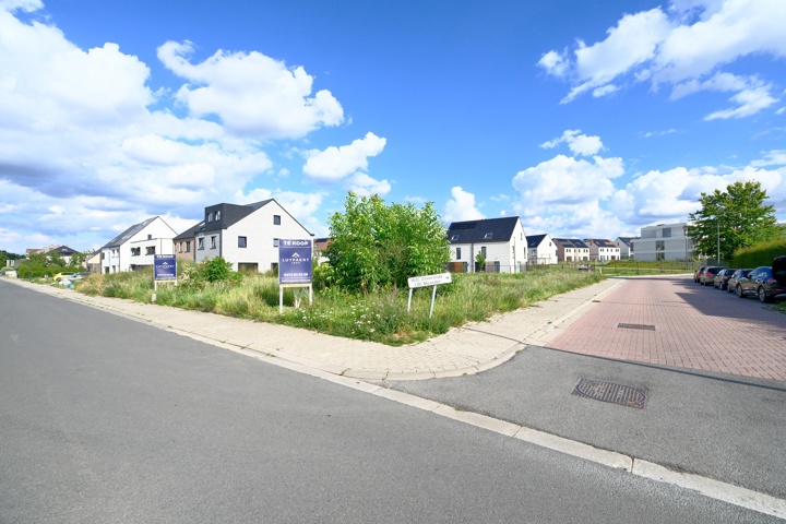 Terrain à bâtir - à vendre - 1600 Sint-Pieters-Leeuw
