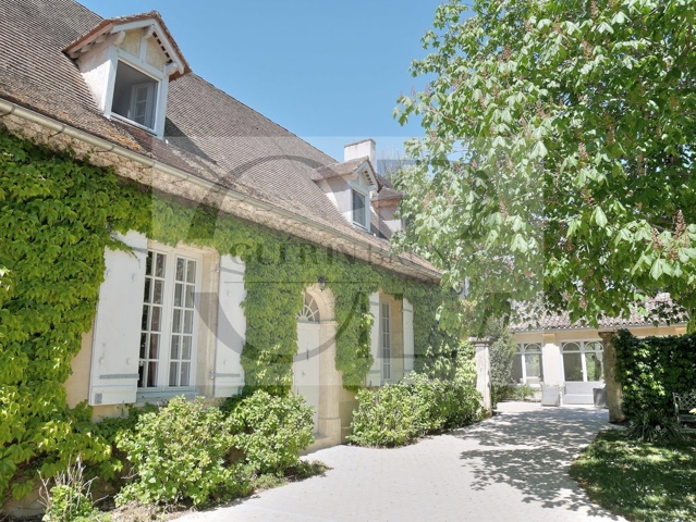 Charming house - for sale - 24100 bergerac