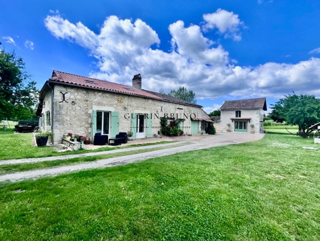 Charming house - for sale - 24240 Rouffignac-de-Sigoulès