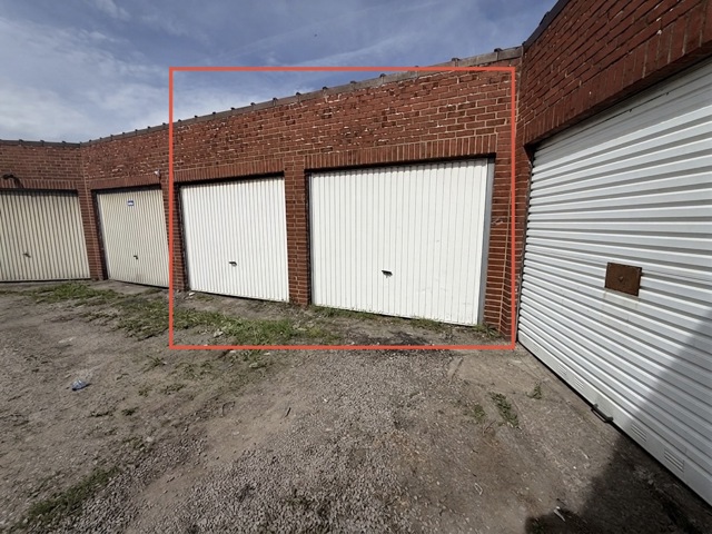 Garage (ferme) - à vendre - 6000 Charleroi