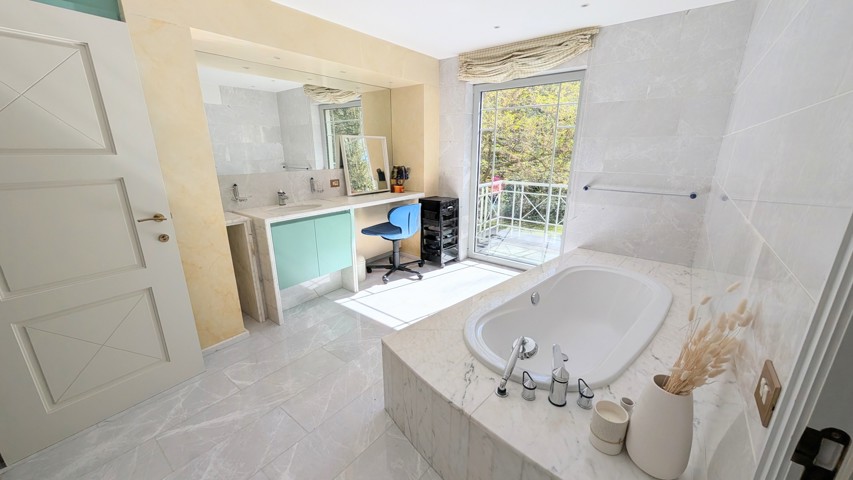 Bien exceptionnel - à vendre - 6110 Montigny-le-Tilleul