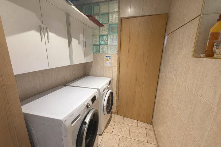 Maison - vente en viager - 6000 Charleroi