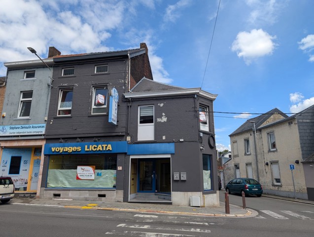 Immeuble mixte - à vendre - 6180 Courcelles