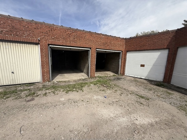 Garage (ferme) - à vendre - 6000 Charleroi