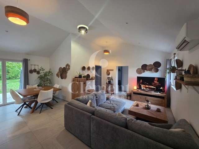 Maison - À louer - 84550 Mornas