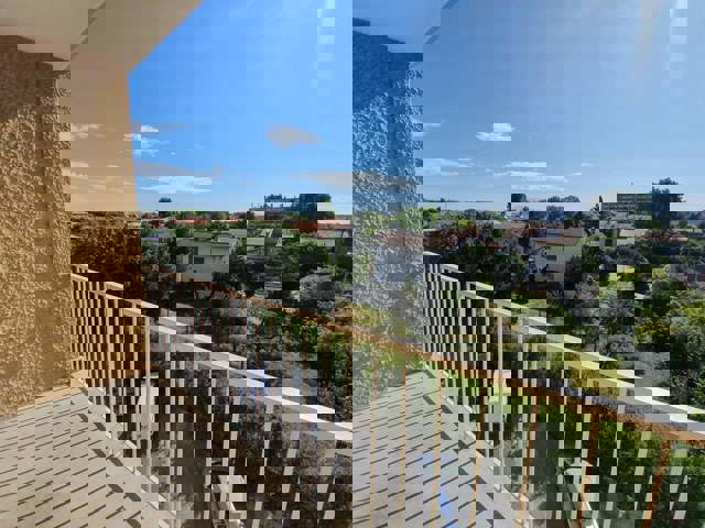 Studio - À louer - 84000 Avignon