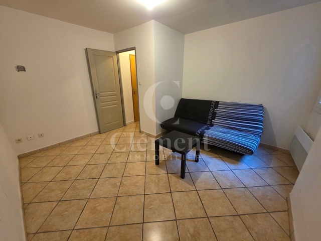 Studio - À louer - 26130 Saint-Paul-Trois-Châteaux