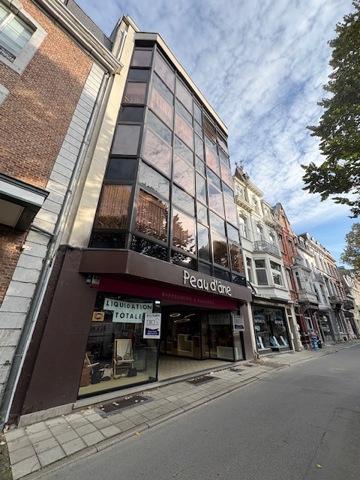 Rez commercial - à louer - 4900 Spa