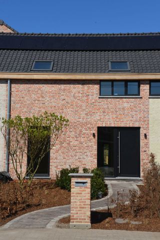 Comfort en luxe in een energiezuinige woning met tuin en 3 slaapkamers. - te koop bij Immo Debacko