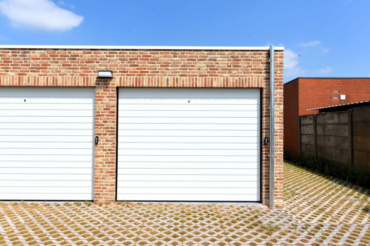 Garageboxen - te huur bij Immo Debacko