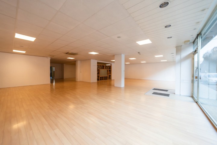 Individual shop - for rent - 4980 Trois-Ponts