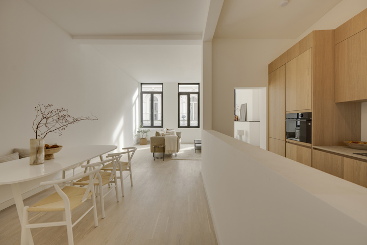 ANTWERPEN – Exclusief gerenoveerd appartement in hartje stad