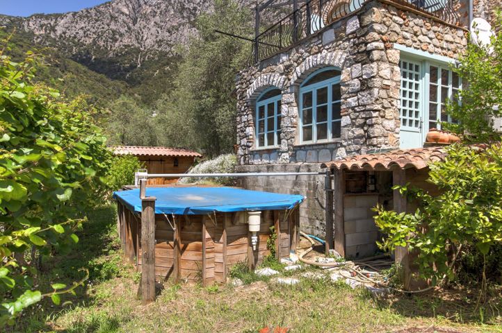 Maison - À vendre - 06450 Utelle