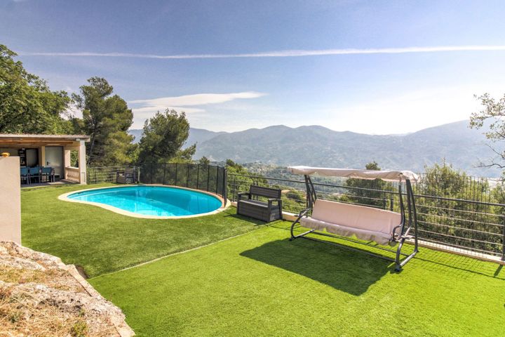 Maison - À vendre - 06510 CARROS