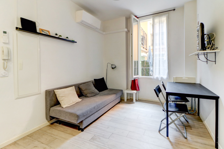 Flat - for sale - 06100 NICE