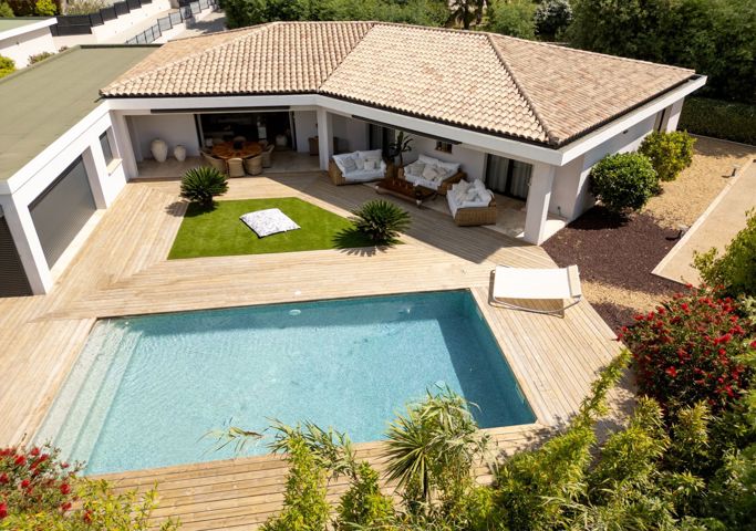 Maison - À vendre - 83310 Grimaud
