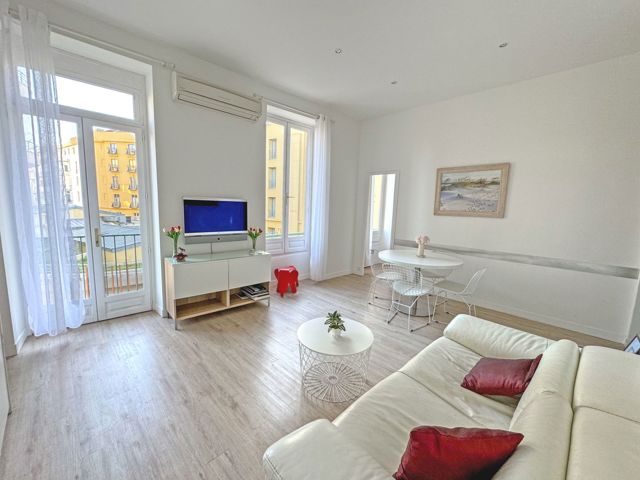 Flat - for sale - 06000 NICE