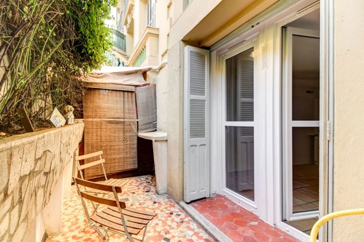 Appartement - À vendre - 06000 NICE