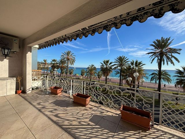 Appartement - À louer - 06000 Nice