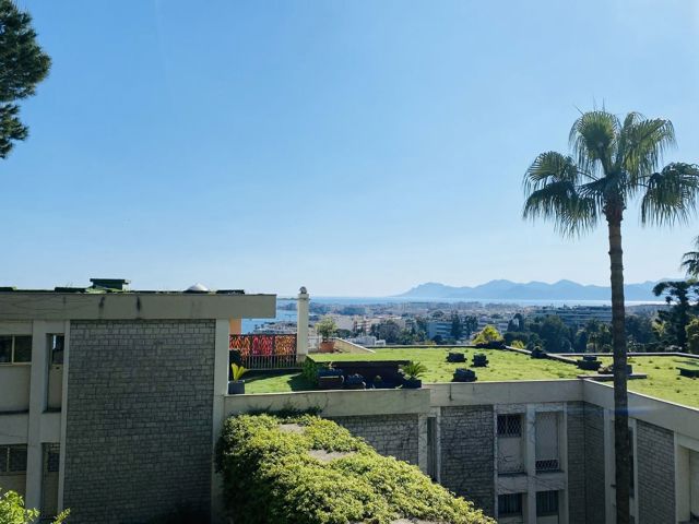 Appartement - À vendre - 06400 CANNES