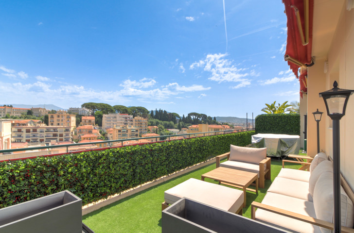 Flat - life annuity sale - 06100 Nice