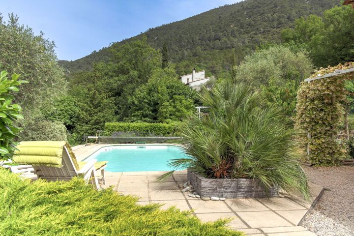 Maison - À vendre - 06910 Roquestéron