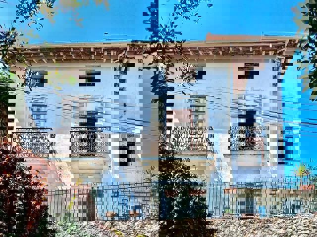 Maison - À vendre - 06240 Beausoleil