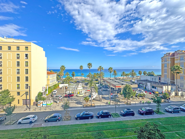 Flat - for sale - 06200 Nice