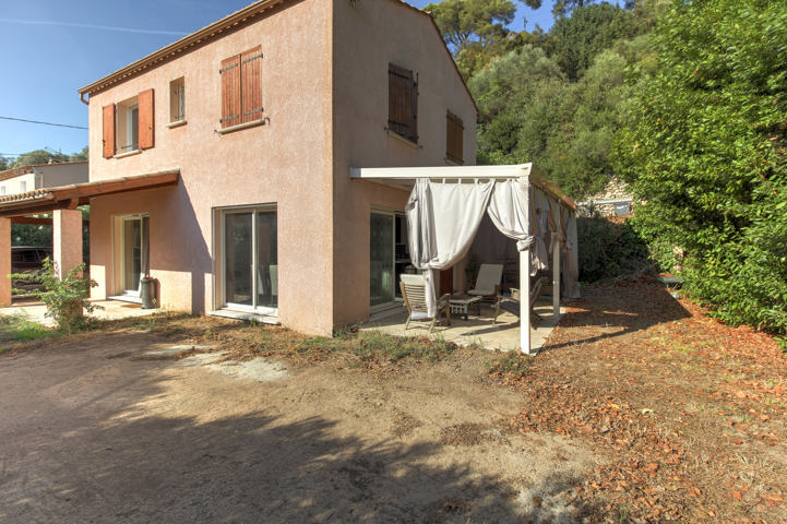 Maison - À vendre - 06670 Saint-Martin-du-Var