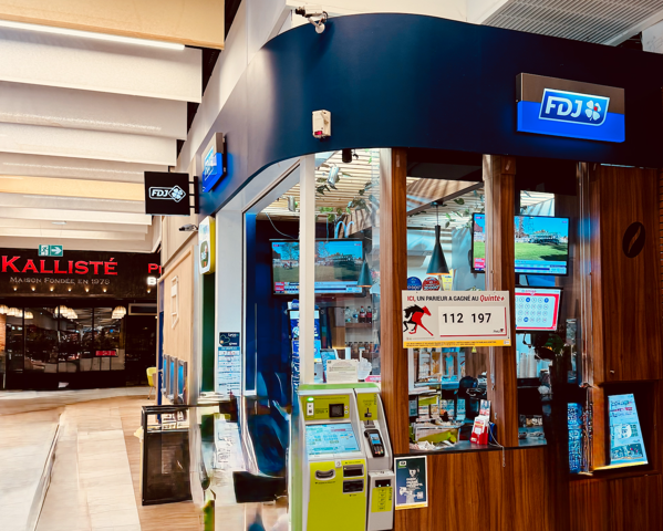 Local commercial - À vendre - 06200 Nice