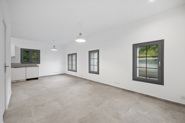 Appartement - À vendre - 06690 Tourrette-Levens