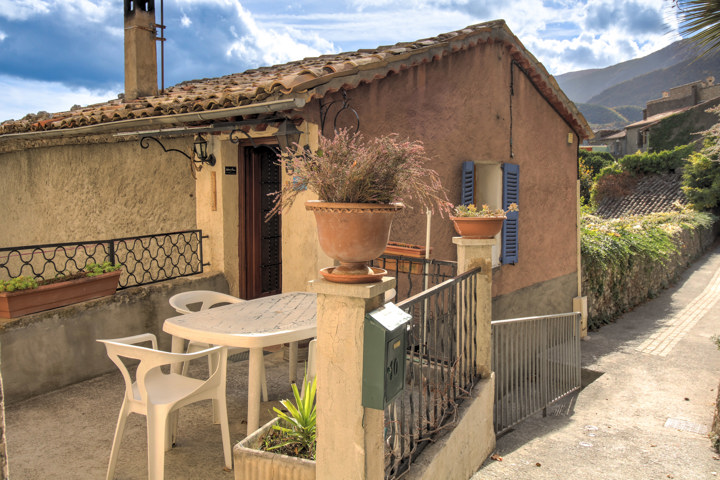 Maison - À vendre - 06910 Sigale