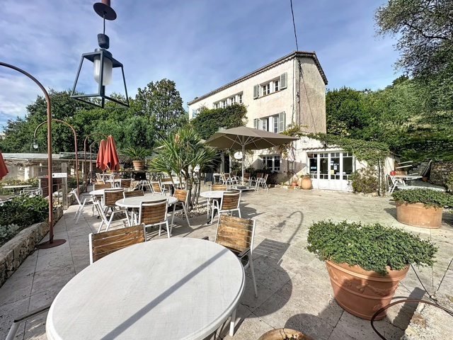 Bien exceptionnel - À vendre - 06650 Opio