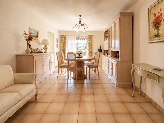 Flat - for sale - 06000 Nice