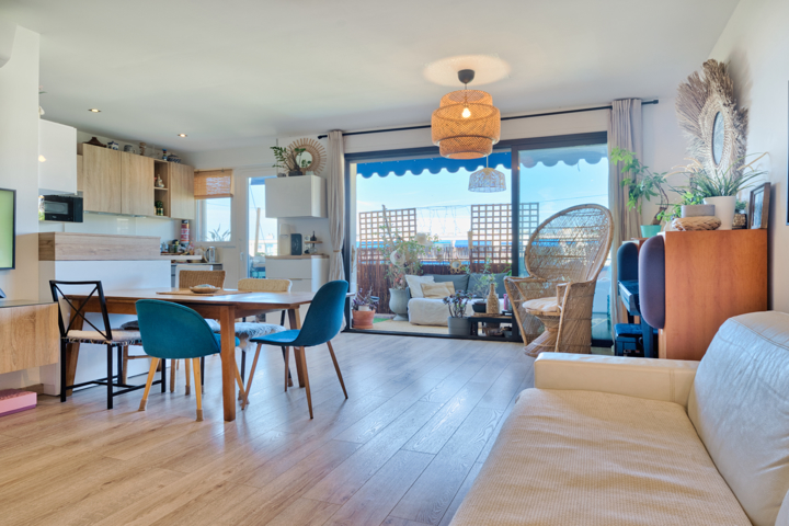 Flat - for sale - 06200 Nice
