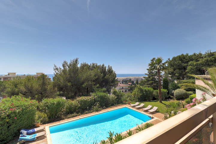 Flat - for sale - 06200 Nice