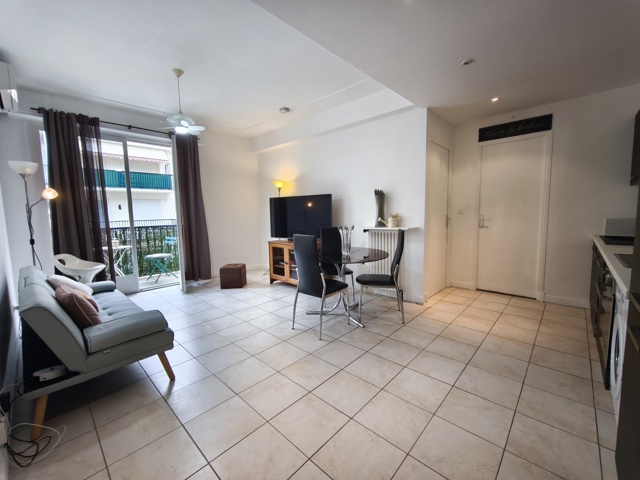 Appartement - À louer - 06000 Nice